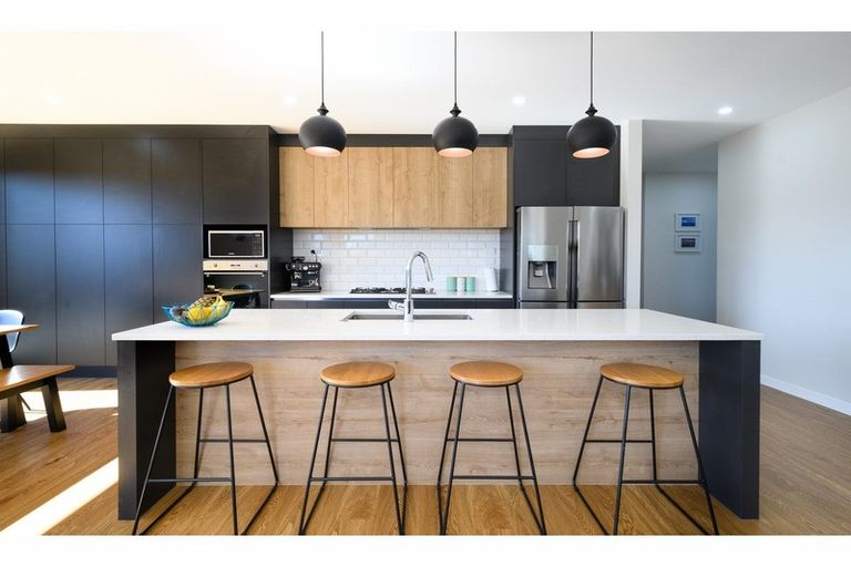 Photo of property in 17 Moemoea Avenue, Kumeu, 0810