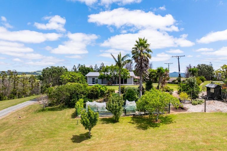 Photo of property in 350 Brooks Road, Waipu, 0582