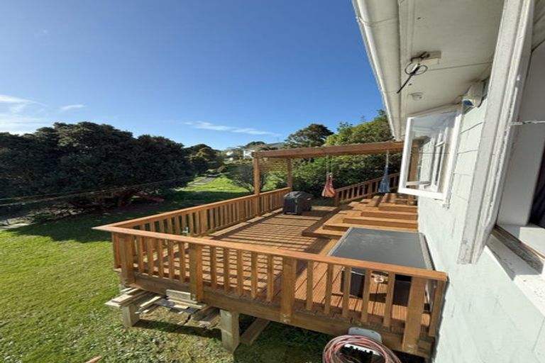 Photo of property in 6 Gloucester Street, Cannons Creek, Porirua, 5024