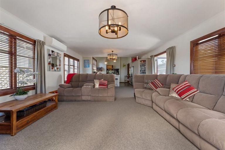 Photo of property in 228 Devon Street West, New Plymouth, 4310