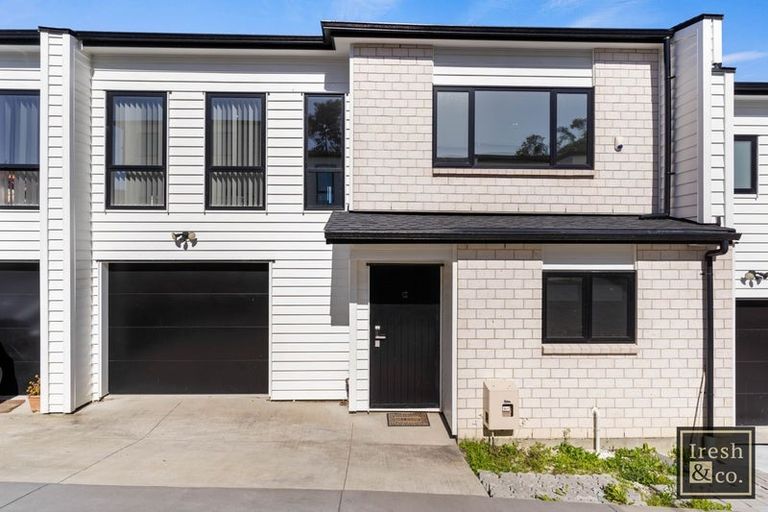 Photo of property in 12 Kohuora Lane, Papatoetoe, Auckland, 2025