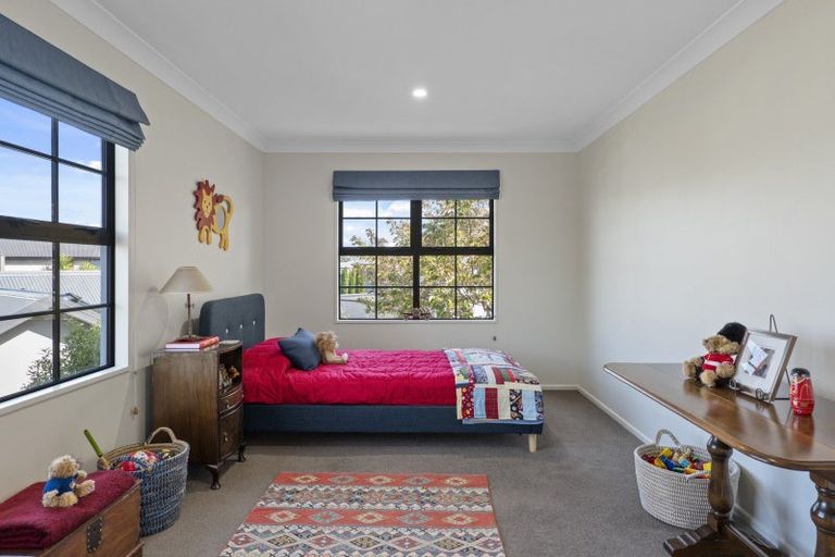 Photo of property in 61 Waitikiri Drive, Parklands, Christchurch, 8083