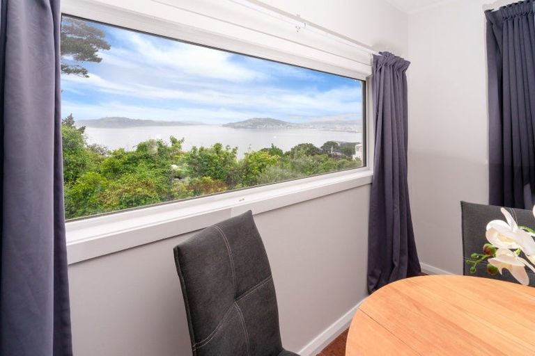 Photo of property in 2/72 Homebush Road, Khandallah, Wellington, 6035