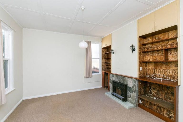 Photo of property in 61 Rolleston Street, Mount Cook, Wellington, 6021