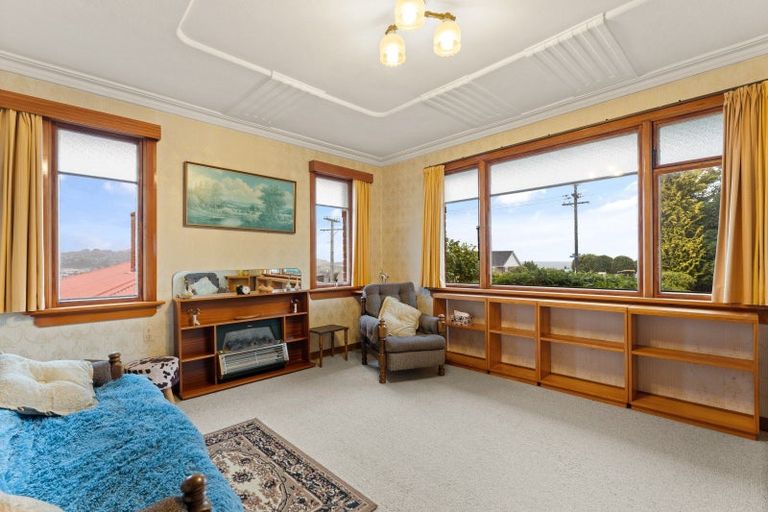 Photo of property in 122 Easther Crescent, Kew, Dunedin, 9012