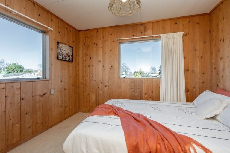 Photo of property in 10 Mangarau Crescent, Havelock North, 4130