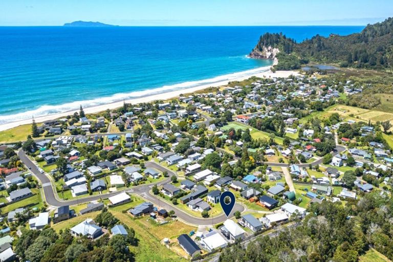 Photo of property in 18 Ross Place, Whiritoa, Whangamata, 3691