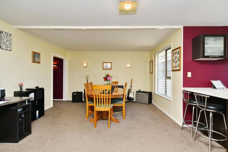 Photo of property in 10 Martyn Street, Rangiora, 7400