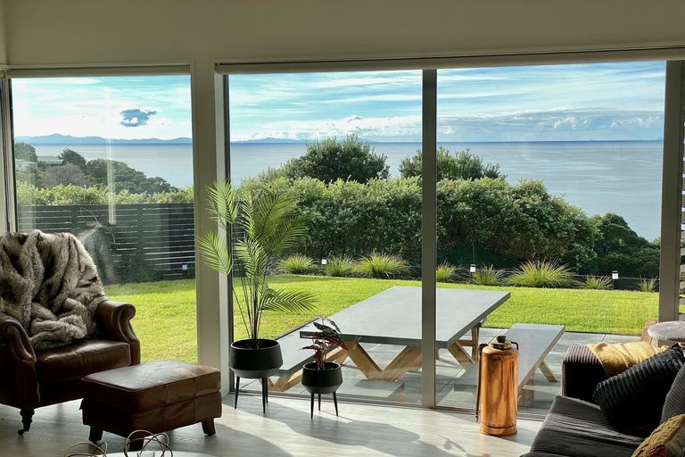 Photo of property in 22 Wonderview Road, Leigh, 0985