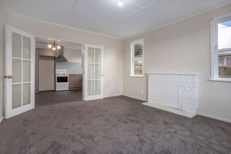 Photo of property in 23 Levant Street, Cannons Creek, Porirua, 5024