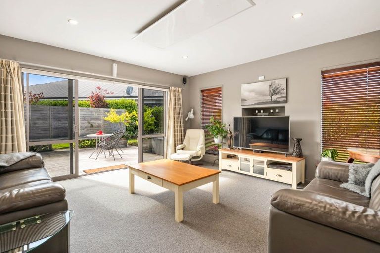 Photo of property in 60 Montgomery Crescent, Kinloch, Taupo, 3377
