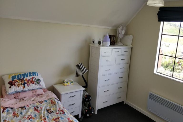 Photo of property in 17 Mallard Grove, Churton Park, Wellington, 6037