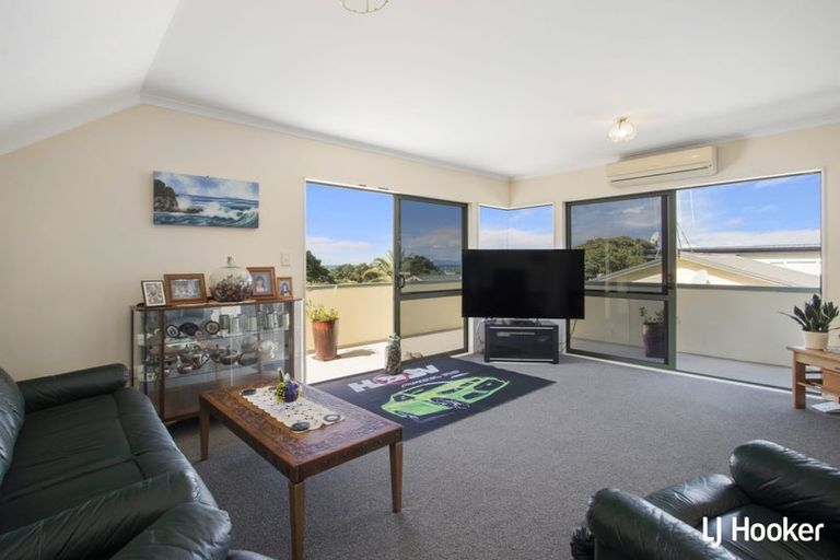Photo of property in 42 Ocean View Road, Waihi Beach, 3611