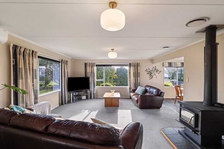 Photo of property in 10 Avon Street, Rongotea, 4476