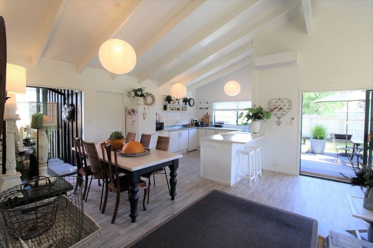 Photo of property in 117 Puriri Place, Matarangi, Whitianga, 3592