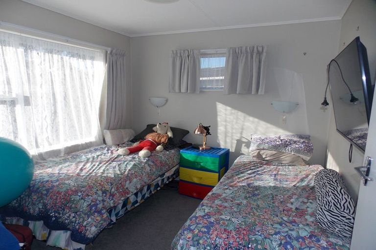 Photo of property in 45 Sutherland Crescent, Westbrook, Palmerston North, 4412