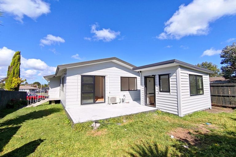 Photo of property in 2/4 Martha Lane, Weymouth, Auckland, 2103