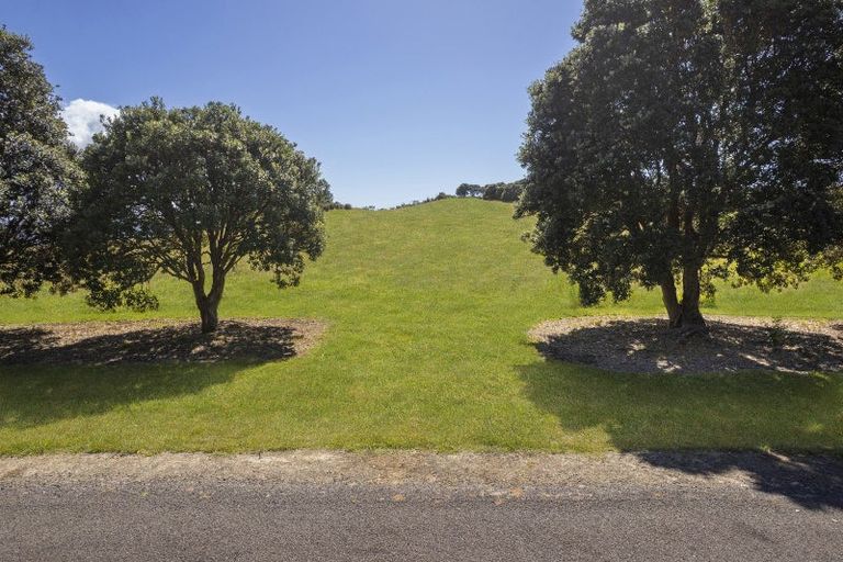 Photo of property in 398e Lees Road, Hahei, Whitianga, 3591