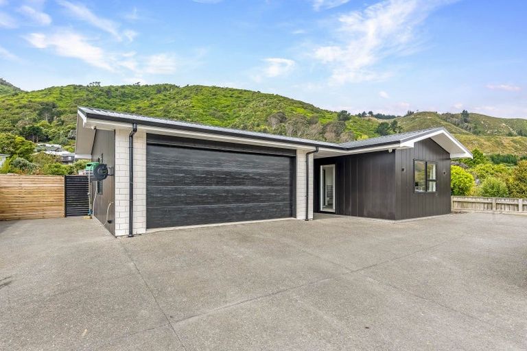 Photo of property in 55 Elizabeth Street, Waikanae, 5036
