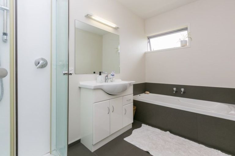 Photo of property in 28a Coby Sydney Drive, Bell Block, New Plymouth, 4312