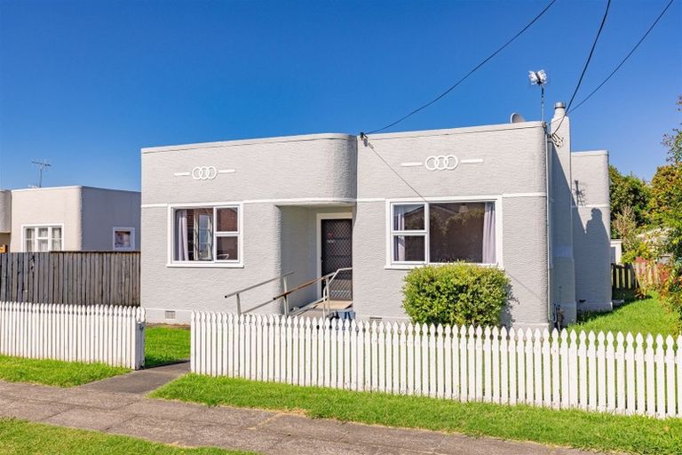 Photo of property in 97 Niblett Street, Whanganui, 4500