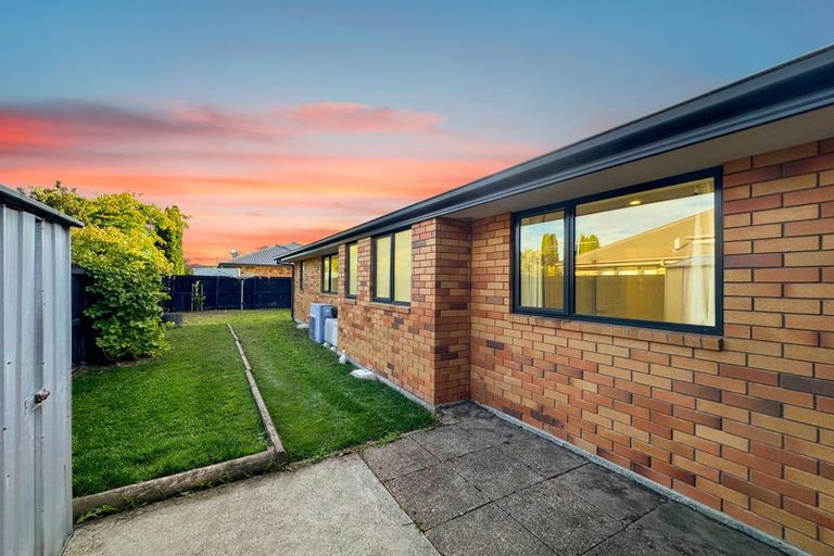 Photo of property in 76 Kaniere Avenue, Hei Hei, Christchurch, 8042