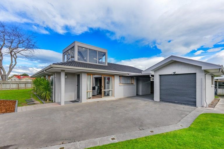 Photo of property in 1 Fleetwood Crescent, Flaxmere, Hastings, 4120