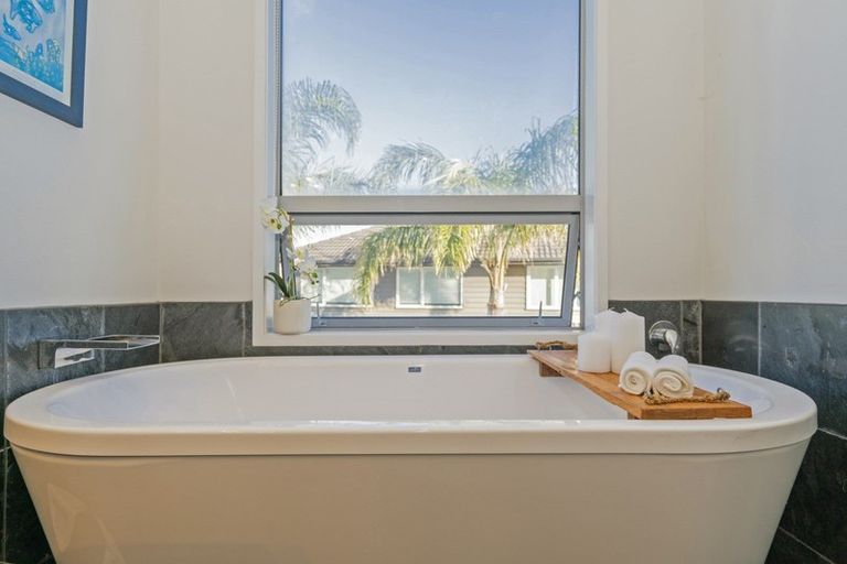 Photo of property in 17 Aquila Drive, Whitianga, 3510