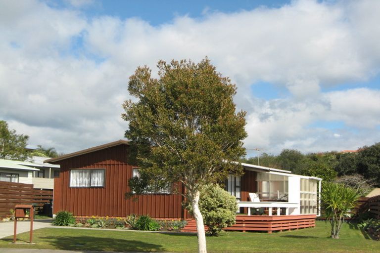 Photo of property in 8 Goodwin Parade, Ohope, 3121