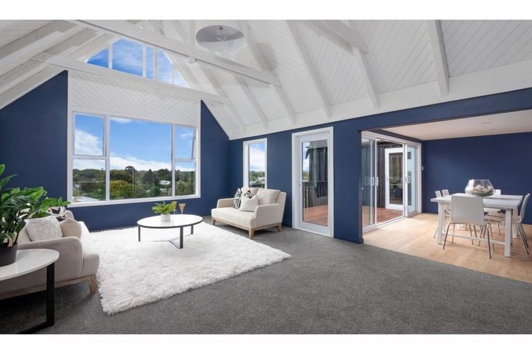 Photo of property in 363 Centaurus Road, Hillsborough, Christchurch, 8022