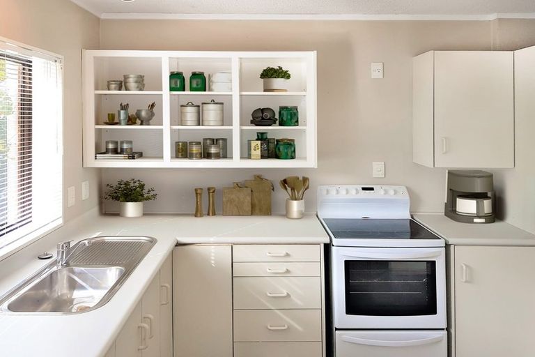 Photo of property in 2/24 Ottawa Road, Ngaio, Wellington, 6035