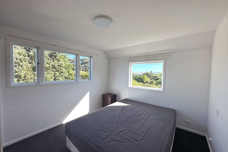 Photo of property in 10 Lone Tree Grove, Kelson, Lower Hutt, 5010