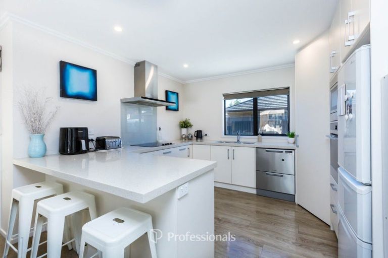 Photo of property in 27 Somerby Mews, Silverstream, Upper Hutt, 5019