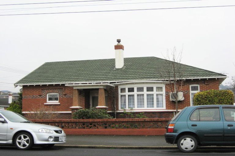 Photo of property in 272 Macandrew Road, Forbury, Dunedin, 9012