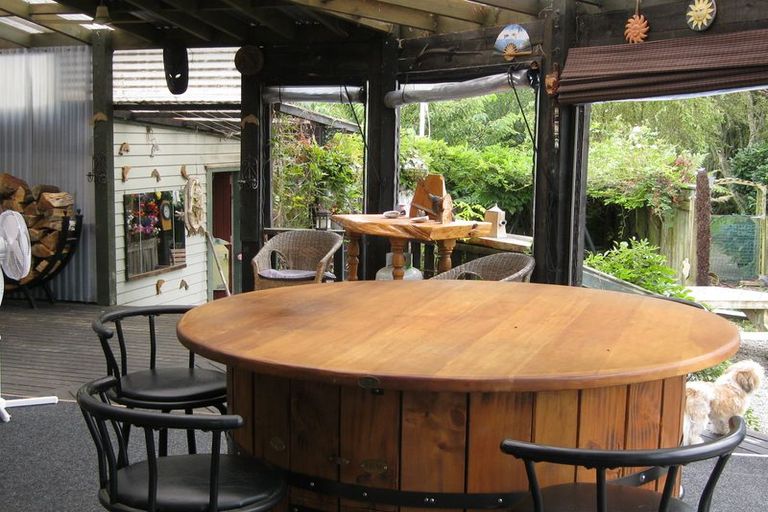 Photo of property in 21 Alfredton Road, Eketahuna, 4900