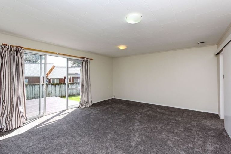 Photo of property in 4/311 Carrington Street, Vogeltown, New Plymouth, 4310