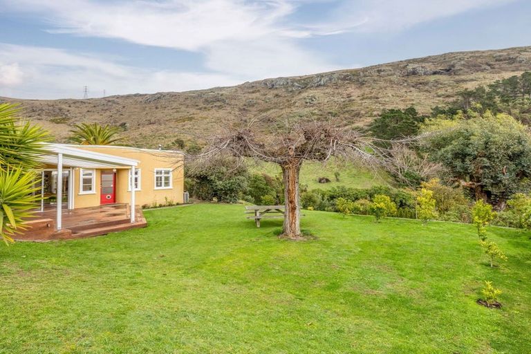 Photo of property in 85 Avoca Valley Road, Heathcote Valley, Christchurch, 8022