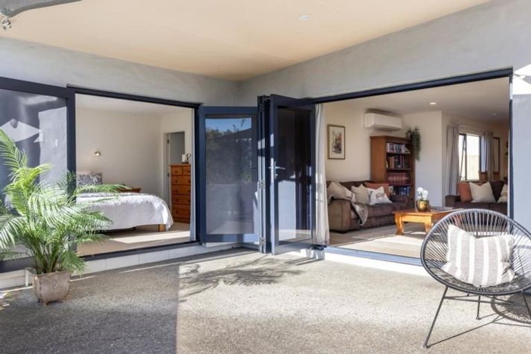 Photo of property in 6 Busby Place, Havelock North, 4130