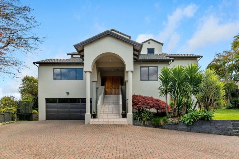 Photo of property in 4 Tupara Crescent, Kawaha Point, Rotorua, 3010