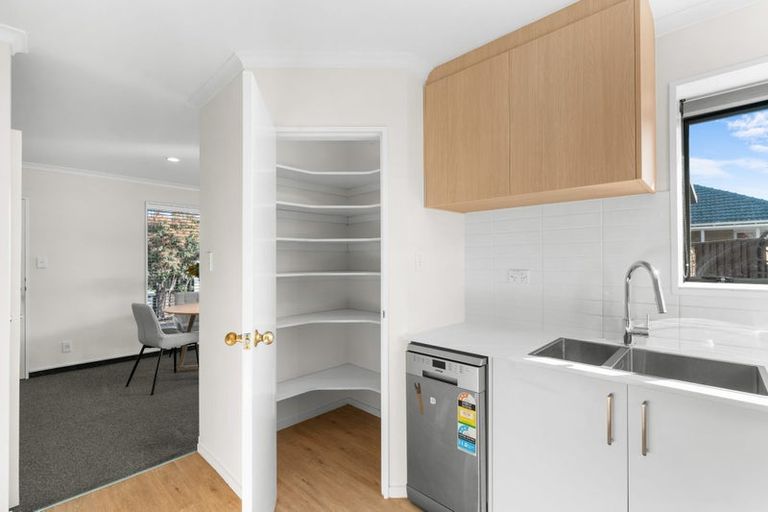 Photo of property in 1/32 Montclare Avenue, Avonhead, Christchurch, 8042