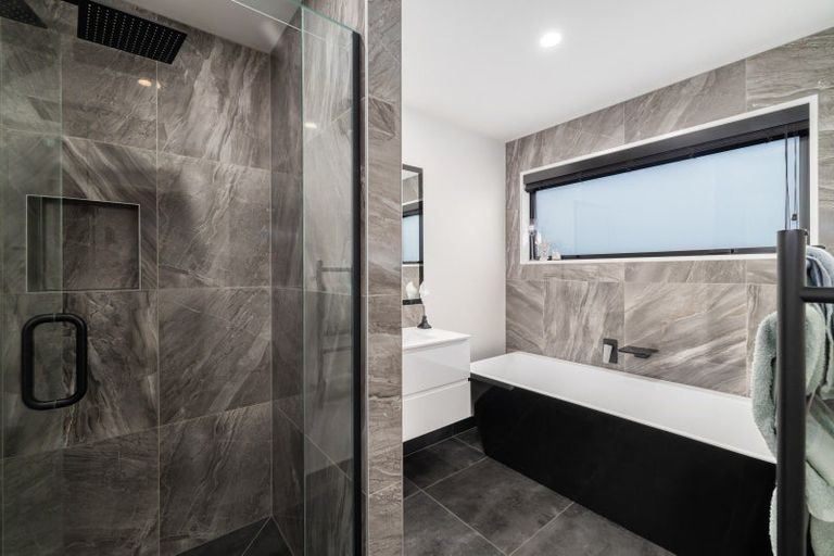 Photo of property in 40 Cameo Grove, Marshland, Christchurch, 8083