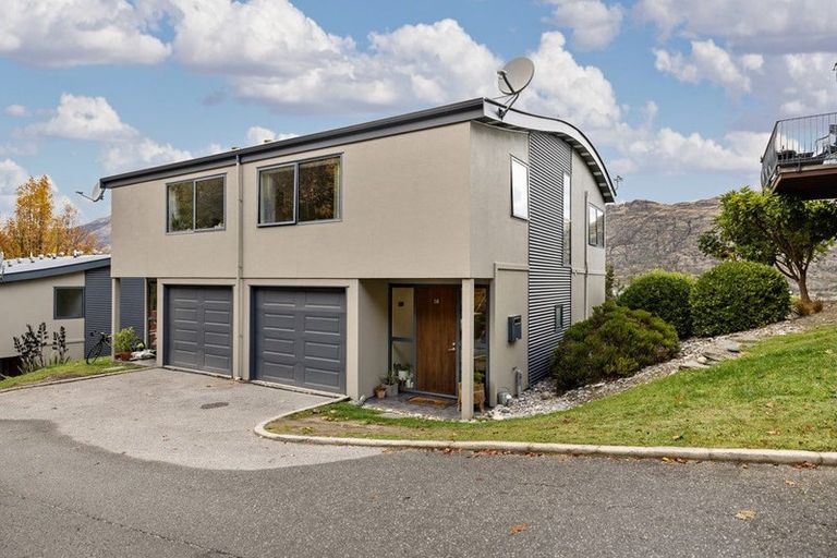 Photo of property in Elkridge Apartments, 1-21/64a Marina Drive, Frankton, Queenstown, 9300