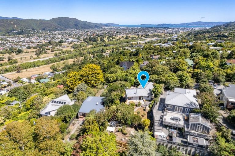 Photo of property in 40 Gurney Road, Kelson, Lower Hutt, 5010