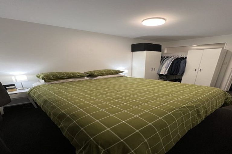 Photo of property in 2/4 Wynyard Road, Mount Eden, Auckland, 1024