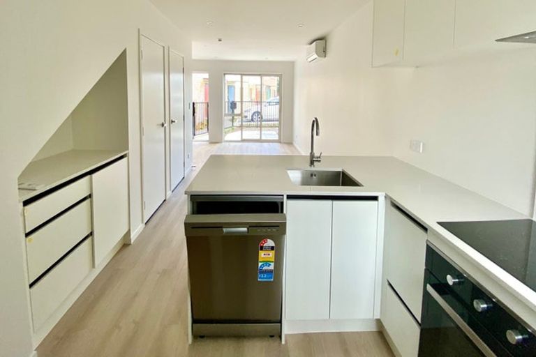 Photo of property in 18 Timata Lane, Favona, Auckland, 2024