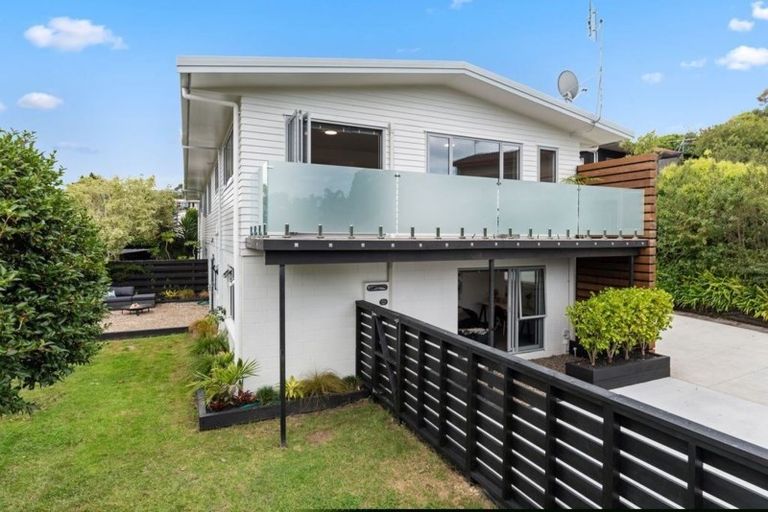 Photo of property in 1/11 Noumea Place, Mairangi Bay, Auckland, 0630