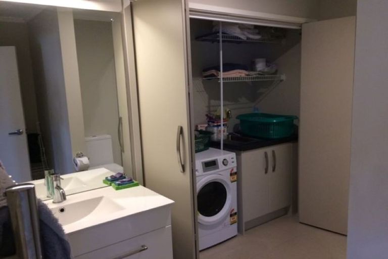 Photo of property in 14a Gracechurch Drive, Flat Bush, Auckland, 2016