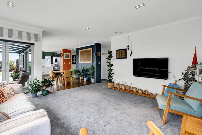 Photo of property in 2 Northpoint Way, Bell Block, New Plymouth, 4312