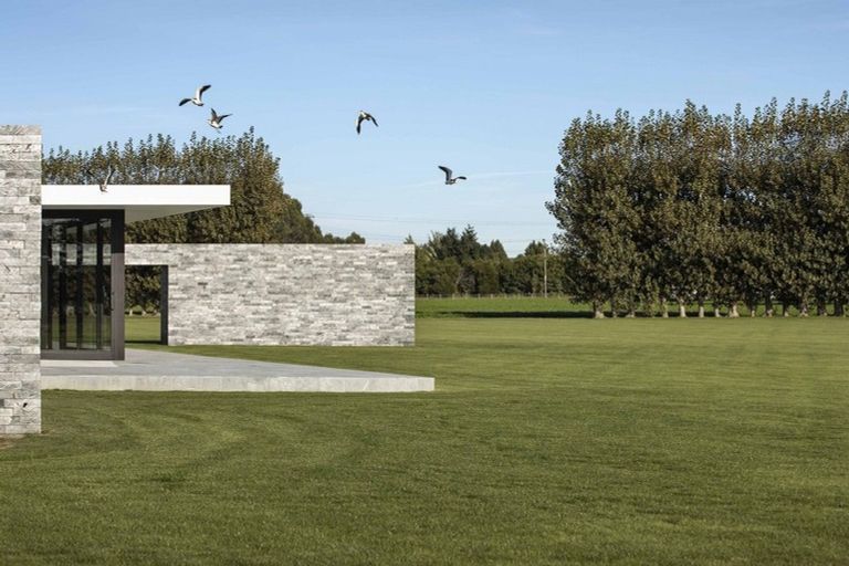 Photo of property in 400 Pound Road, Yaldhurst, Christchurch, 7676