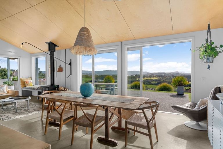 Photo of property in 15 Sandhill Heights, Mangawhai, 0975